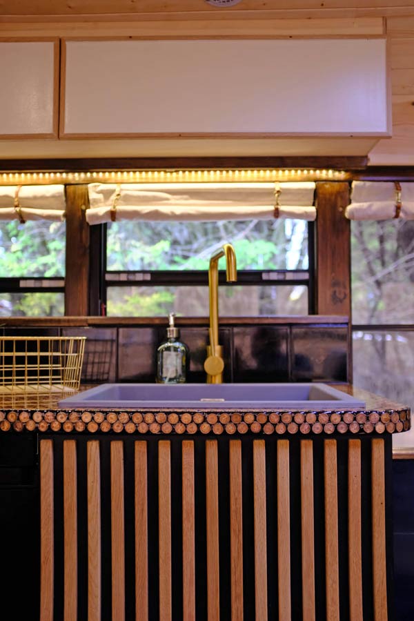 kitchen tap and cabinets